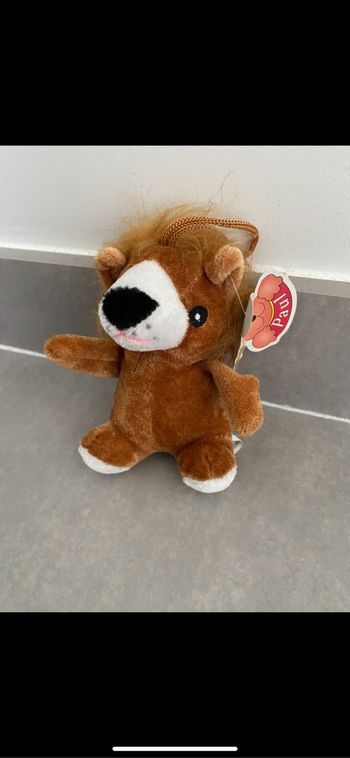 Petite peluche lion neuve