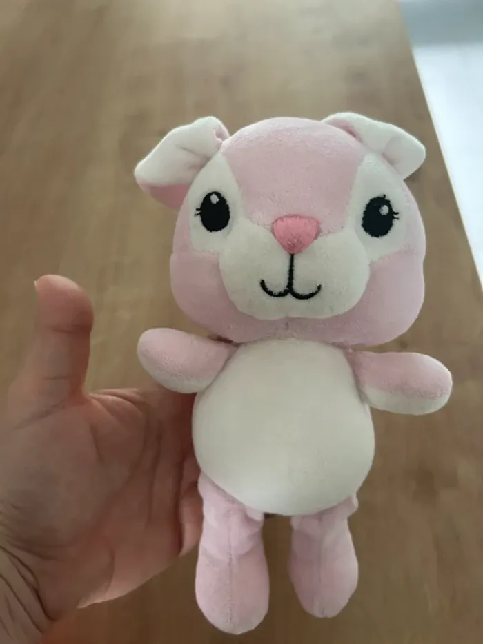 Peluche lapin dans son œuf - photo numéro 2