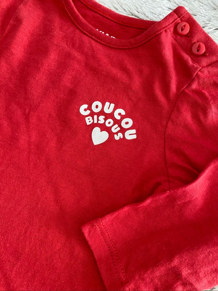 Tee shirt manches longues rouge Kiabi 1 mois - photo numéro 2