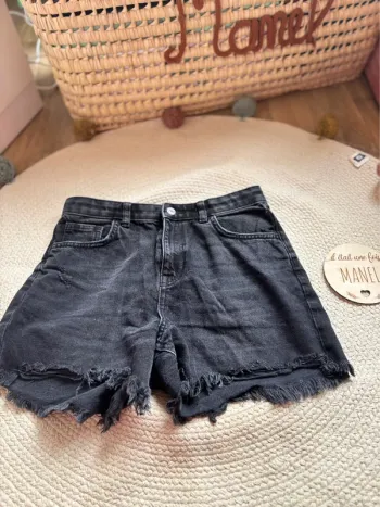 Short en jean adolescente