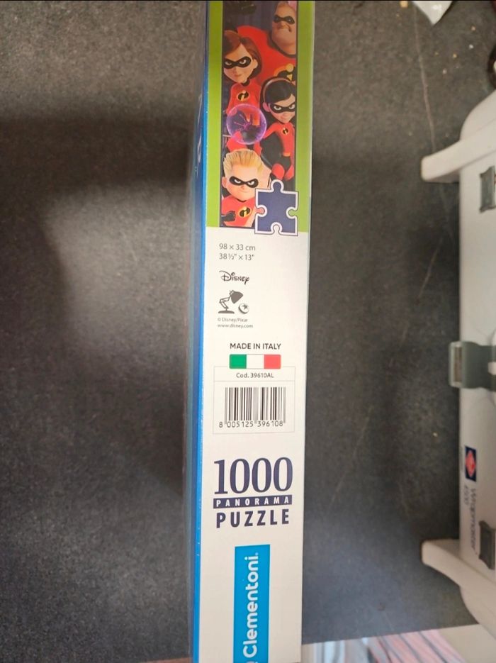 Puzzle 1000 pièces modèle pixar panorama neuf - photo numéro 2