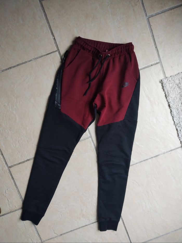 Jogging Nike taille 36 - photo numéro 2