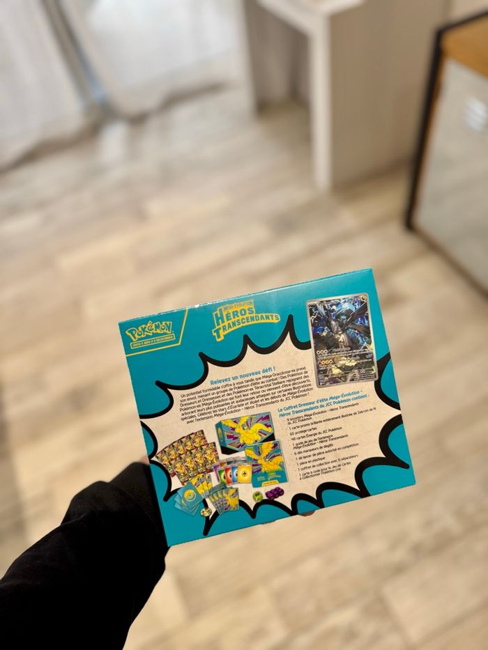 Coffret dresseur d’élite ETB Pokémon ME2.5 héros transcendants - photo numéro 2