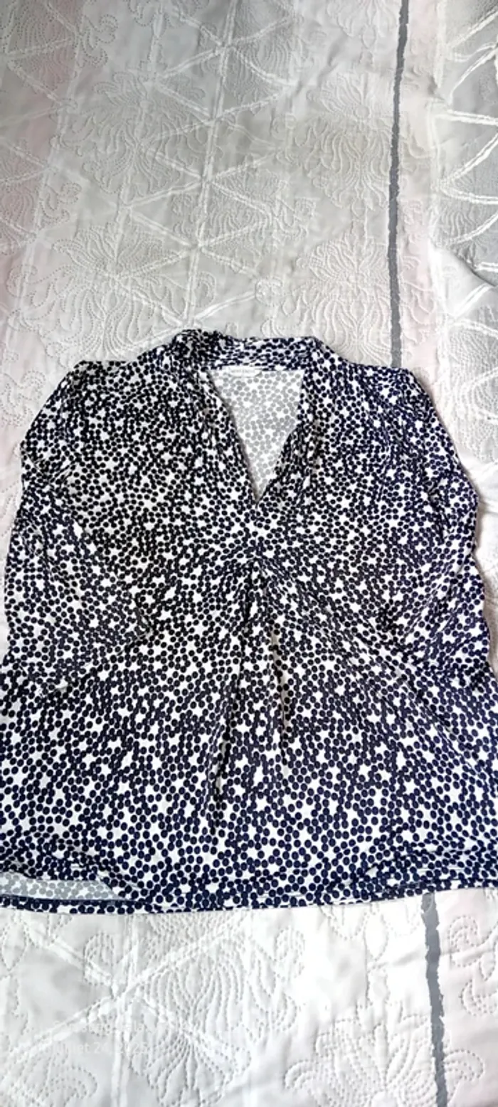 Blouse fluide manches 3/4 col V motif pois et fleurs en relief noir et blanc femme L cache cache - photo numéro 15