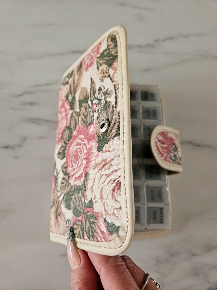 Trousse de rangement à médicaments