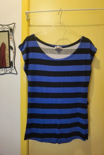 T-shirt long rayé noir & bleu électrique