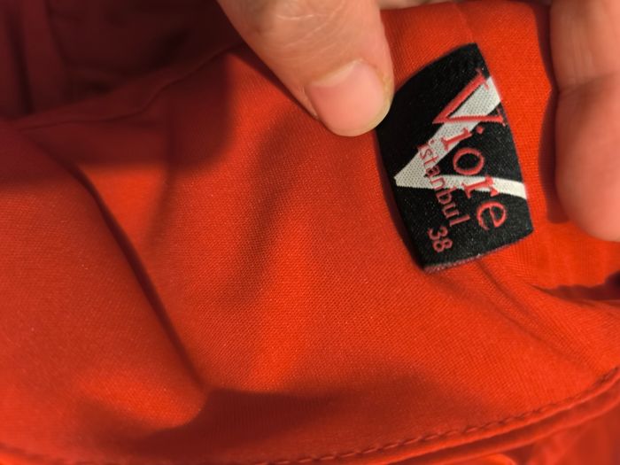 Belle robe rouge - photo numéro 2