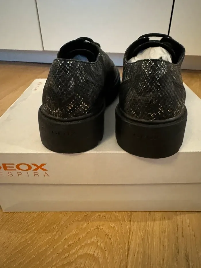 Chaussures enfants Geox J. Casey noir neuve taille 31 - photo numéro 6