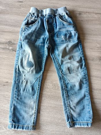 48. Jeans taille élastique (3ans)