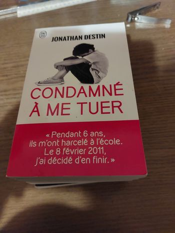 Condamné à me tuer de Jonathan destin 