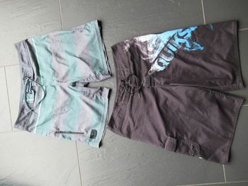 2 shorts (caleçons) maillot de bain garçon 14 ans Quiksilver et Olaian