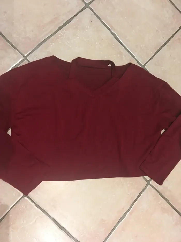 Joli tee shirt manches longues crop top Shein 38/40 - photo numéro 4