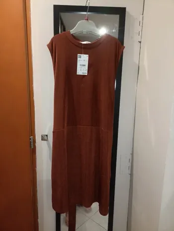 Robe marron moulante camaïeu avec ceinture Taille M