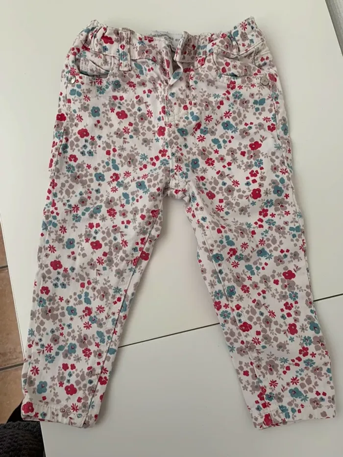 Pantalon fleuri taille 80