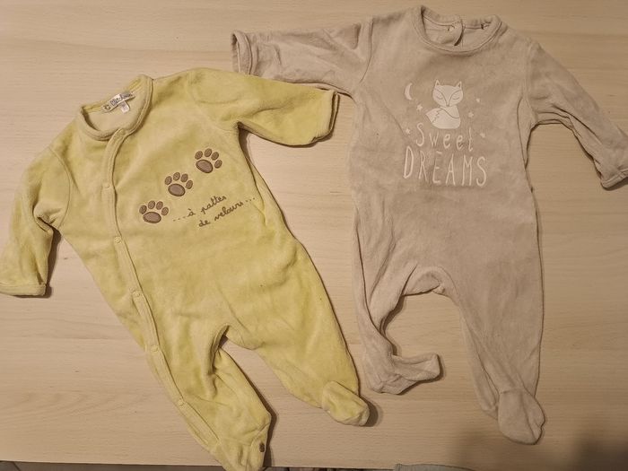 Lot de pyjamas