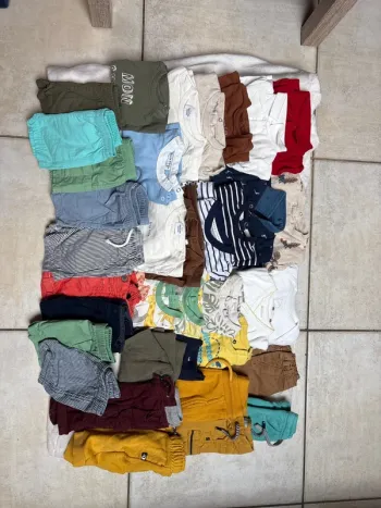 Gros lots de 34 vêtements garçons