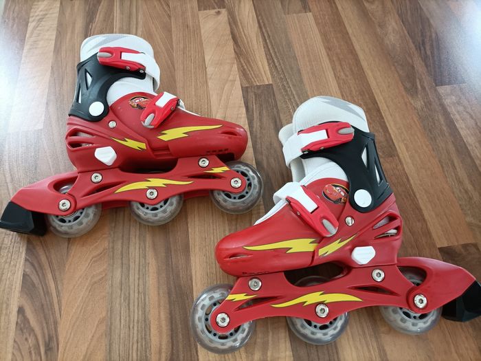 Rollers cars 27-30 blanc et rouge - photo numéro 2