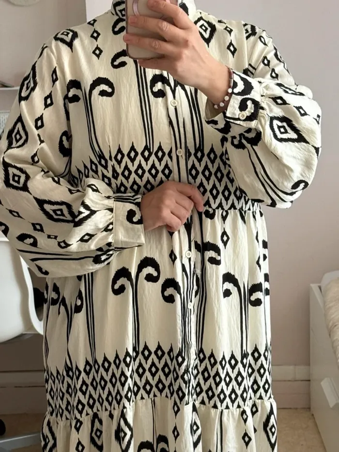 Robe beige - photo numéro 2