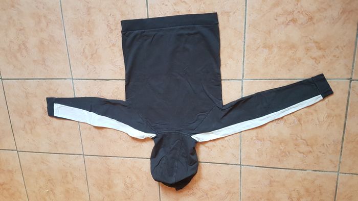 Sweat à capuche Spiderman garçon 10 ans noir Marvel - photo numéro 3