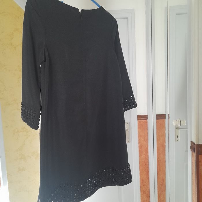 Jolie robe noire h&m taille xs - photo numéro 2