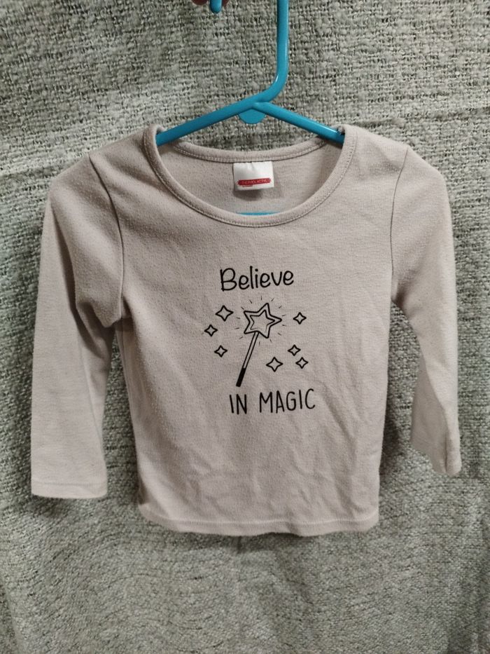 Lot  de 7 hauts divers fille deux ans hiver et autre - photo numéro 2