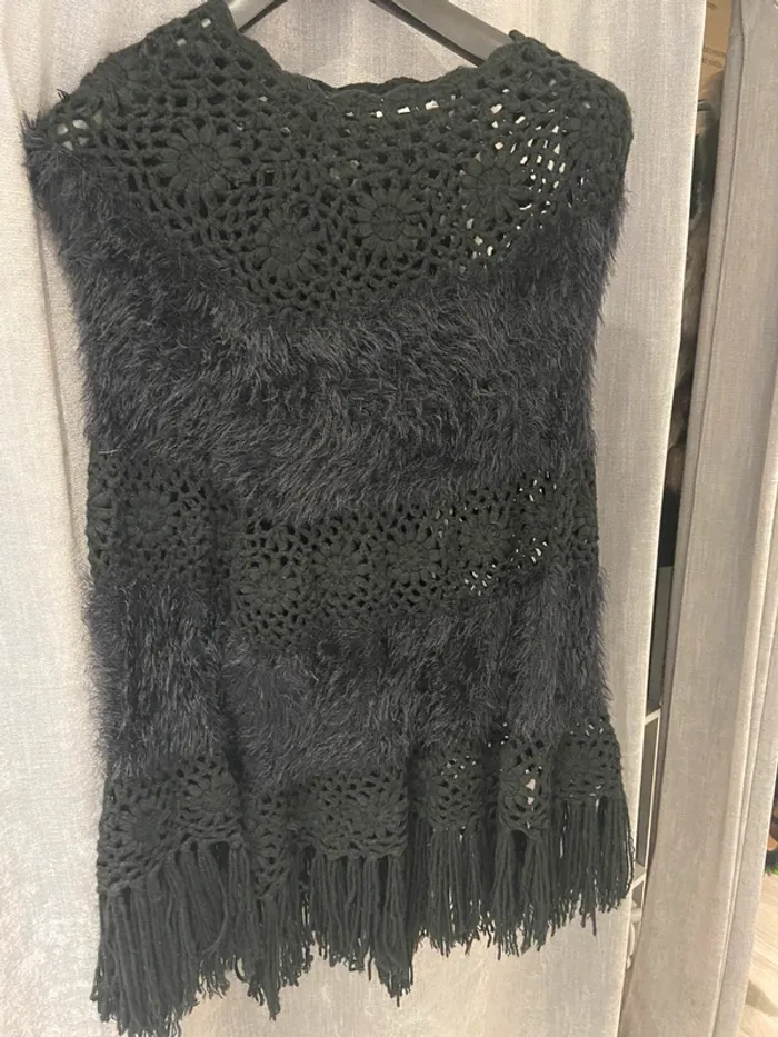 Poncho noir