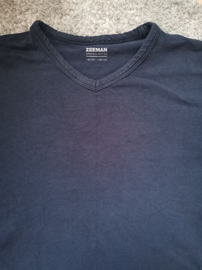 Tee shirt kaki et bleu col v 10 ans