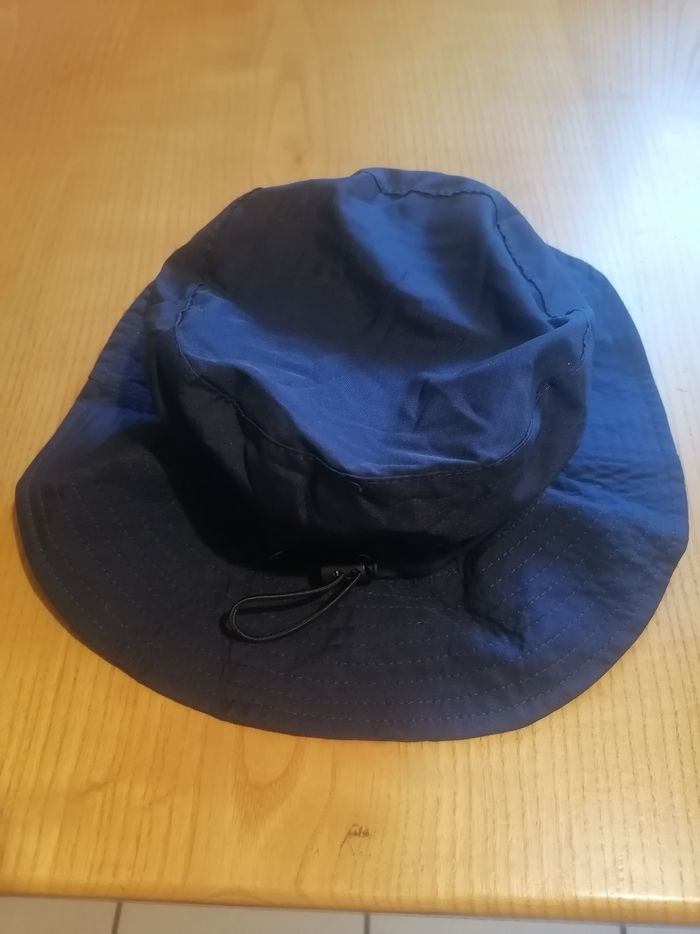 Chapeau femme  randonnée  imperméable
