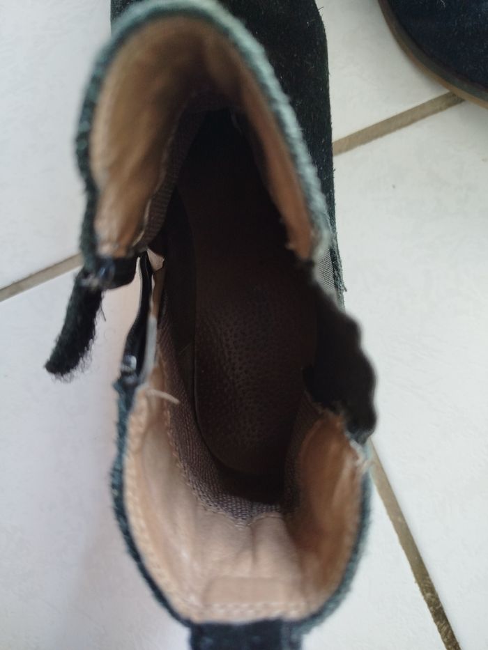 Bottines noires pointure 35 - photo numéro 6