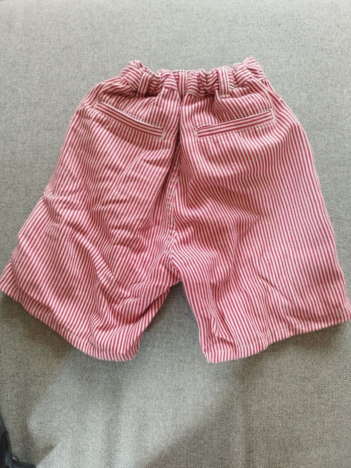Bermudas rayé rouge et blanc. - photo numéro 2