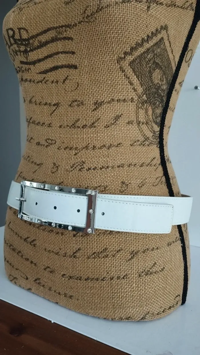 Ceinture blanche boucle rectangle strass 90 cm - photo numéro 5