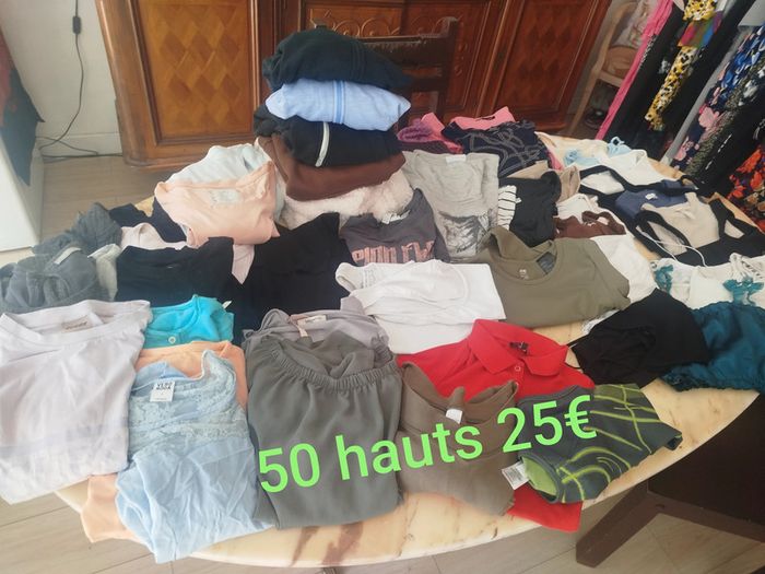 Lot de 50hauts femme toutes tailles
