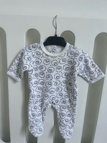 Pyjama naissance blanc 50 cm vertbaudet  motif moutons