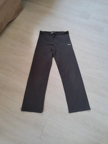 Pantalon. Jogging Fila