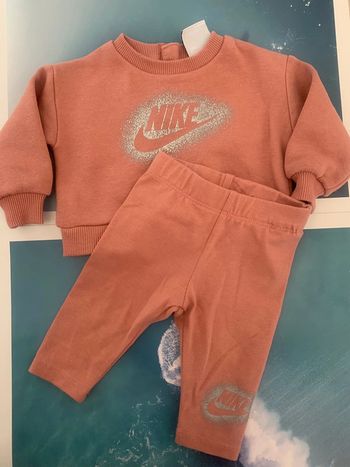 Ensemble Nike