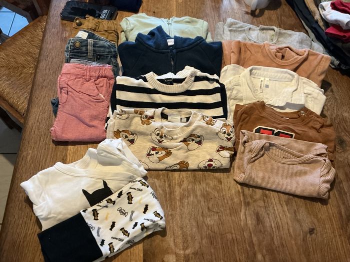 Lot vêtement taille 6 mois