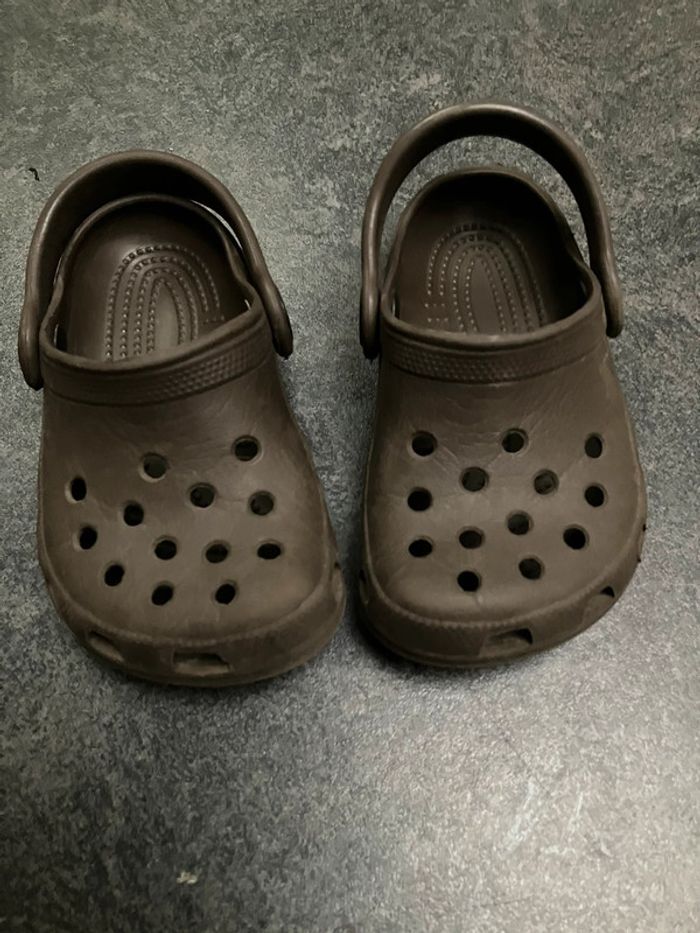 Sandales crocs 21/22 - photo numéro 2