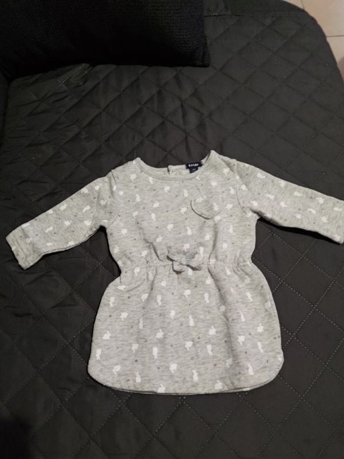 Robe, 3 mois, marque Kiabi