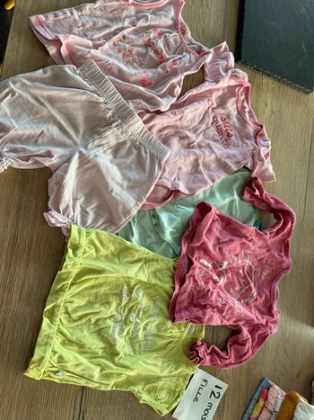 Lot divers vetements fille