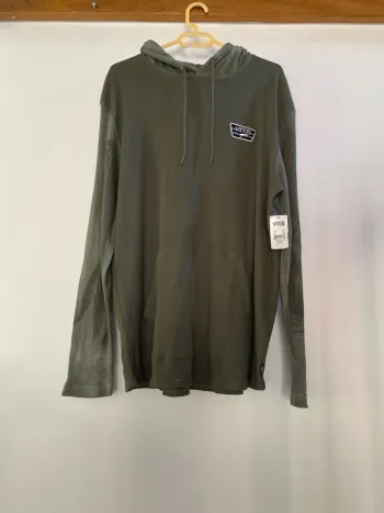 Tee shirt Sweat léger avec capuche long taille L vans Neuf