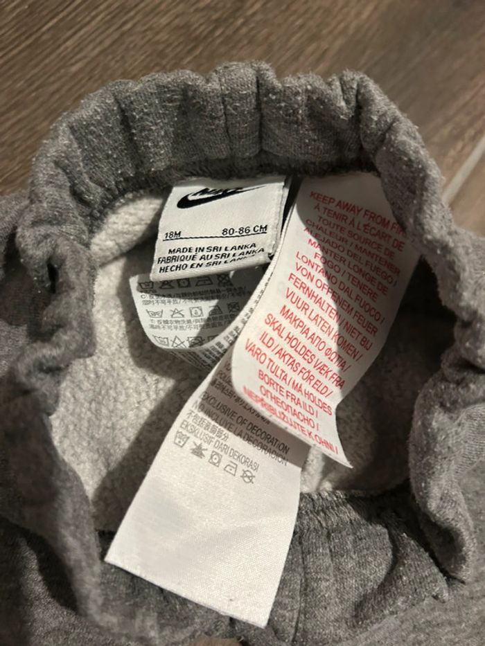 Ensemble Nike t 18 mois - photo numéro 6
