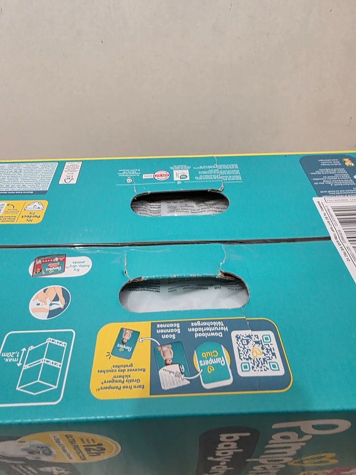 Couche  pampers taille 4+ - photo numéro 3