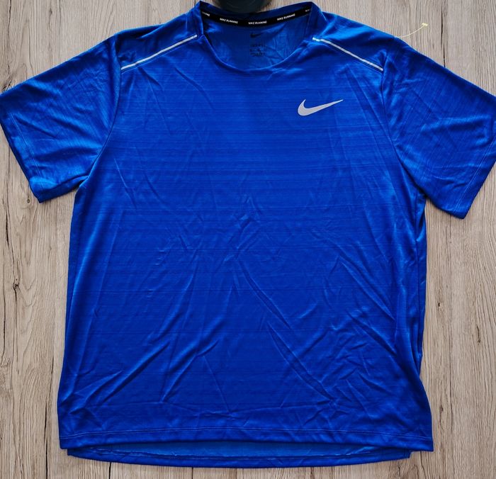 Tee shirt nike running