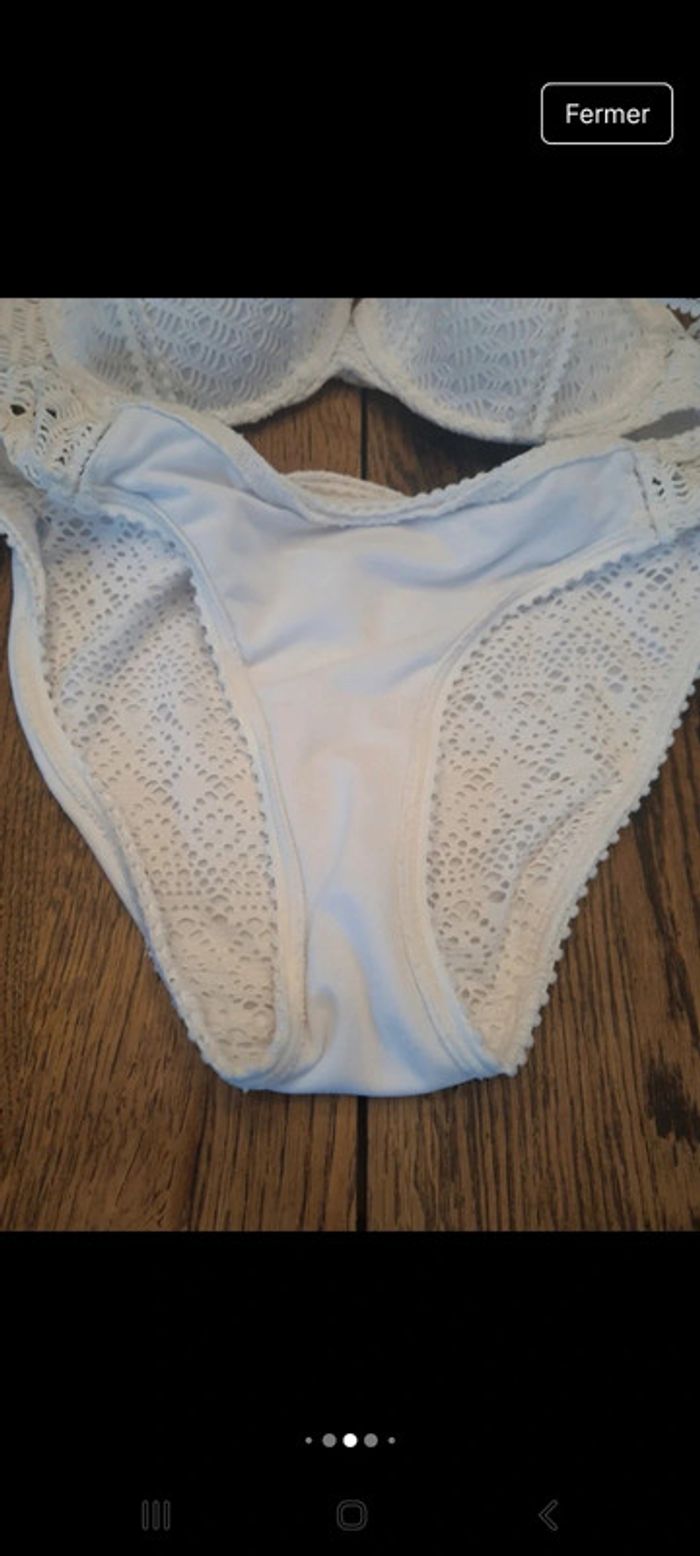 Bikini Hunkemöller haut fr/Es 95B bas L
doublé - photo numéro 14