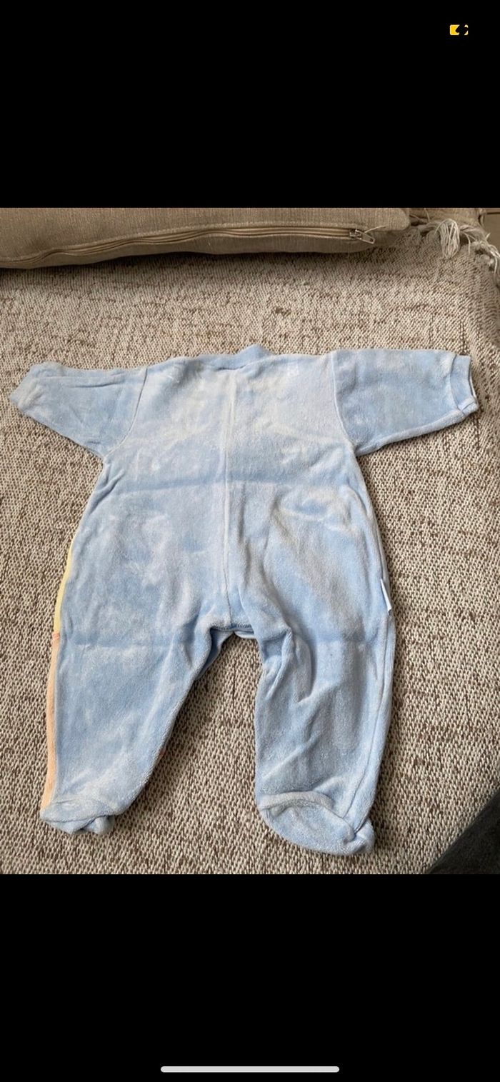 Pyjama 1 mois - photo numéro 2