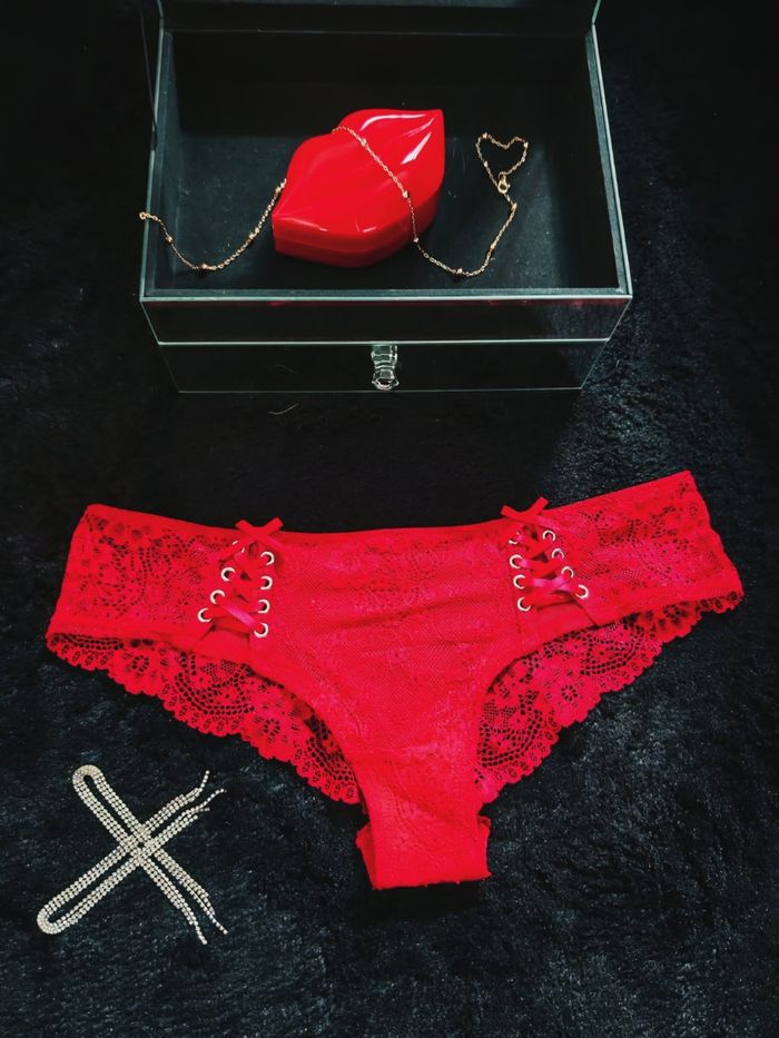 Culotte tanga porté - photo numéro 2