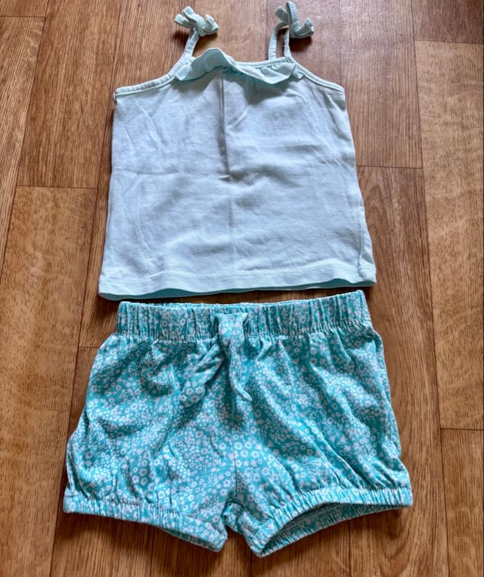 Lot short et haut 3 mois - photo numéro 4