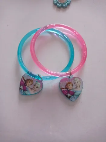 2 bracelets reine des neiges