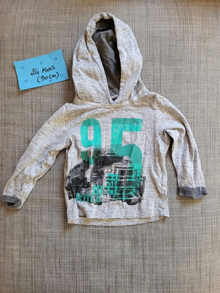 Tshirt manches longues capuche 2 ans