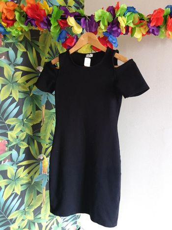 Robe épaules dénudées